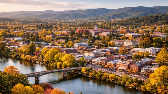 Moving to Oregon? Here’s What to Know About Corvallis and Its Growing Housing Market (Live in Oregon )